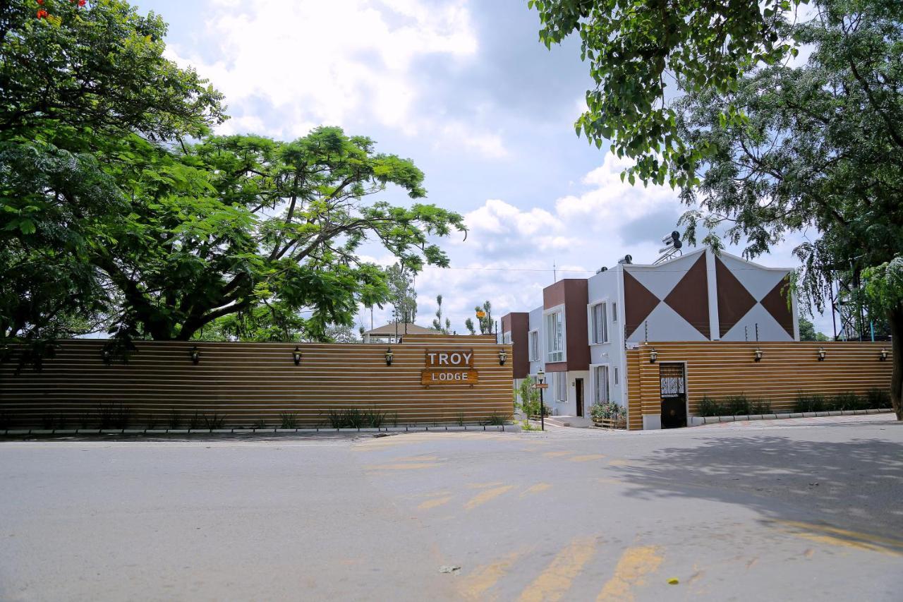Troy Lodge Lusaka Ngoại thất bức ảnh